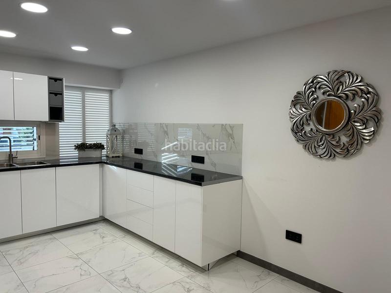 Foto 7f290f4f-972c-46aa-830a-b621445264eb. Casa a schiera con parcheggio in Playa Fañabé Alto Adeje