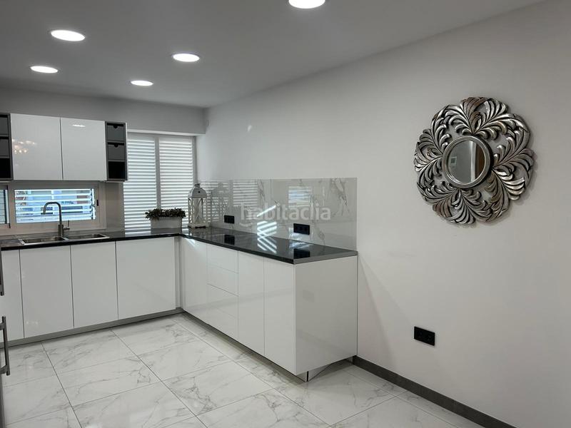 Foto 3a4e0109-b6e0-4d58-87ff-571eb5c3aade. Casa adosada en Playa Fañabé Alto Adeje