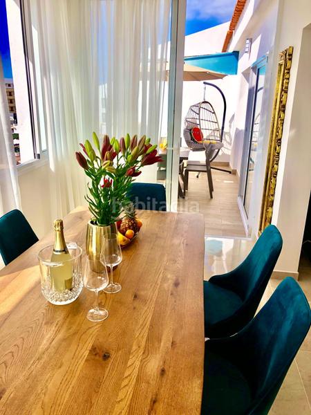 Foto eacea30a-40d0-46a3-a4a4-a7db99921259. Casa adossada amb aparcament a Playa Fañabé Alto Adeje