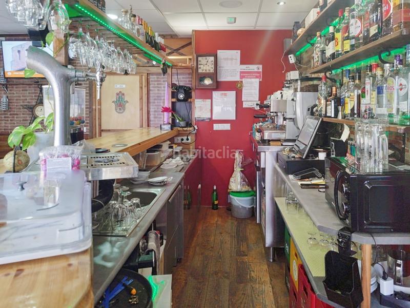 Foto 49021086-f043-4bf4-9360-13f8fedb30fd. Local comercial a Centre Salt