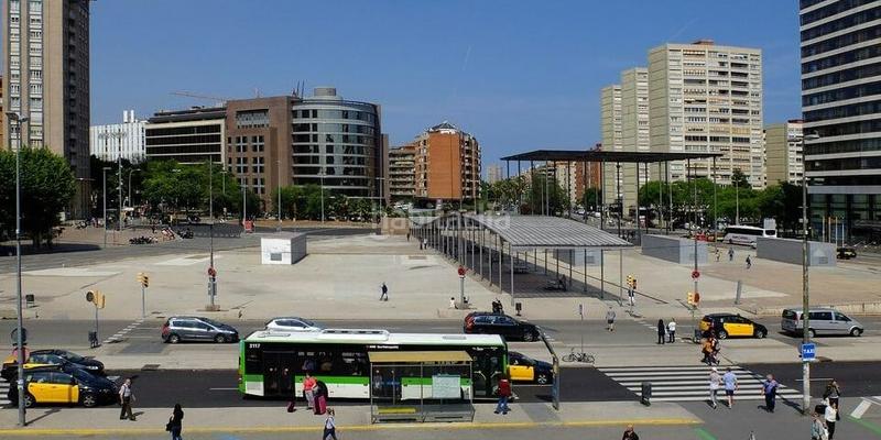 Foto 674ec32a-4a35-40c2-b75f-e09d35a5630b. Aparcament cotxe a Barri de les Corts Barcelona