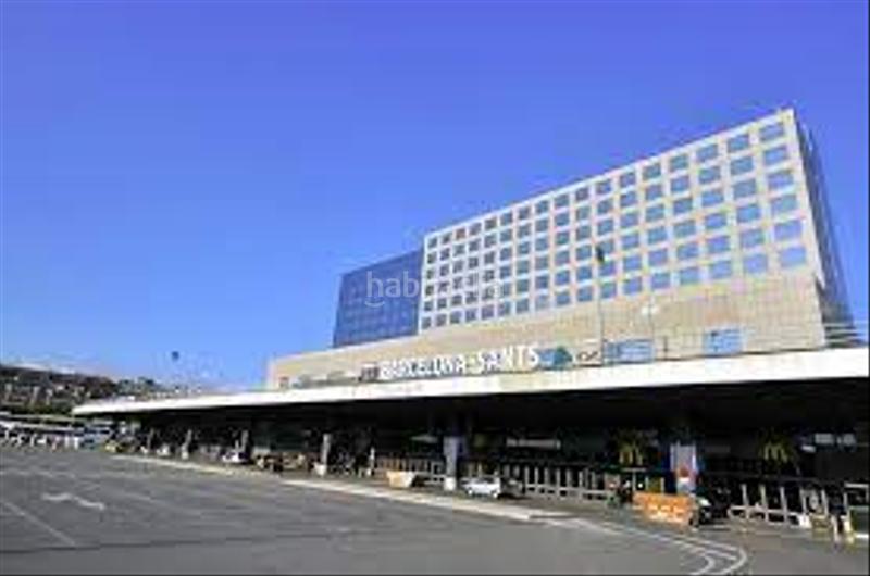 Foto 74624d1e-d1eb-4ab1-9bb4-a156cd089c23. Aparcament cotxe a Barri de les Corts Barcelona