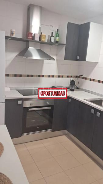 Foto cf72ca4c-9ecc-4158-a08d-908d0368a572. Appartamento in Torrefiel Valencia