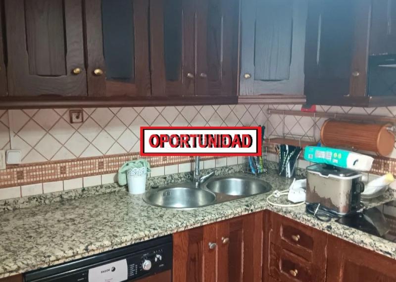 Foto 5fc6f444-44b1-46fe-a14d-91ceef692455. Appartamento in Torrefiel Valencia