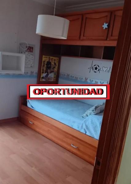 Foto bd8439bb-135f-455f-9985-4031c4db1bd8. Piso en Torrefiel Valencia