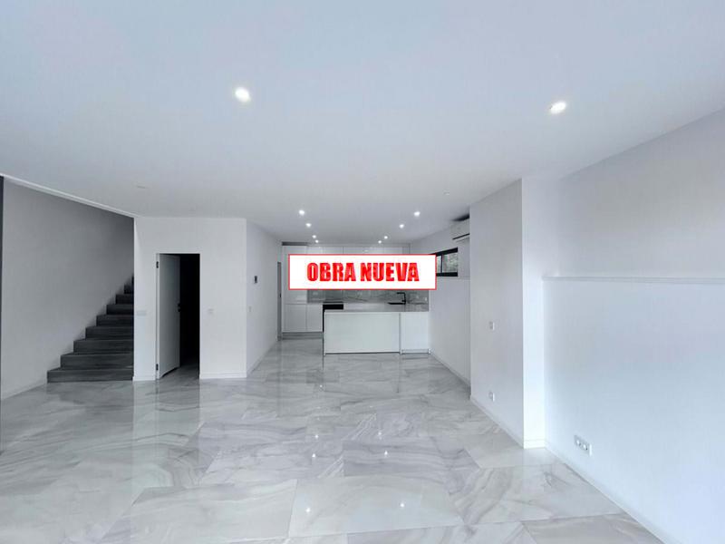 Foto 0dc56af6-bbfe-4975-b5b0-5c69926ce0b5. Chalet mit heizung parking in residencial Begur-esclanyà Begur