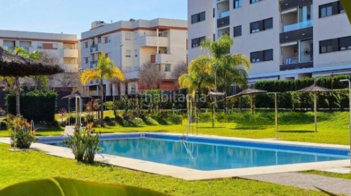 Foto c5ebaf7d-8ad6-4f63-aa62-5cd76b3a09b8. Dúplex amb aparcament piscina a Caballero Bonald-S. José Obrero-Guadalcacín Jerez de la Frontera