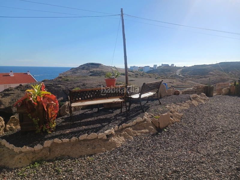 Foto bdcd1c85-8974-488d-ba05-0c648137450a. Xalet amb aparcament a Arico