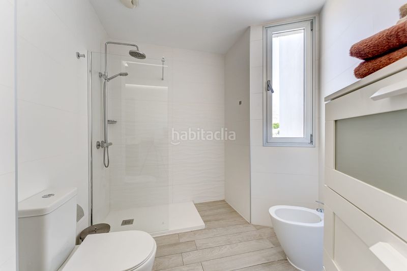 Foto 6920e8d3-3666-48b2-90f9-a66bb928a7a1. Apartament amb aparcament piscina a Casco Urbano Adeje