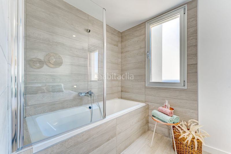 Foto 773bf073-7c2a-41c8-a34a-fffe6699a463. Apartament amb aparcament piscina a Casco Urbano Adeje
