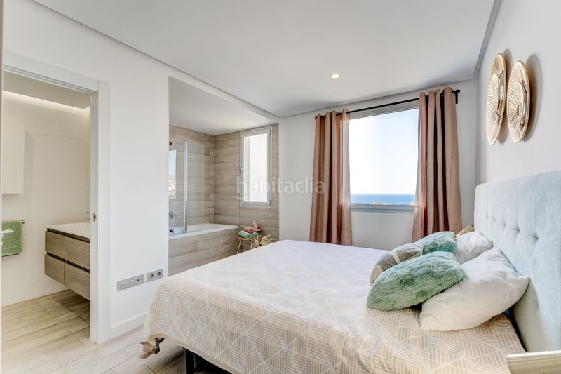 Foto af78168c-0f15-4111-81a4-c054a8c93924. Apartament amb aparcament piscina a Casco Urbano Adeje