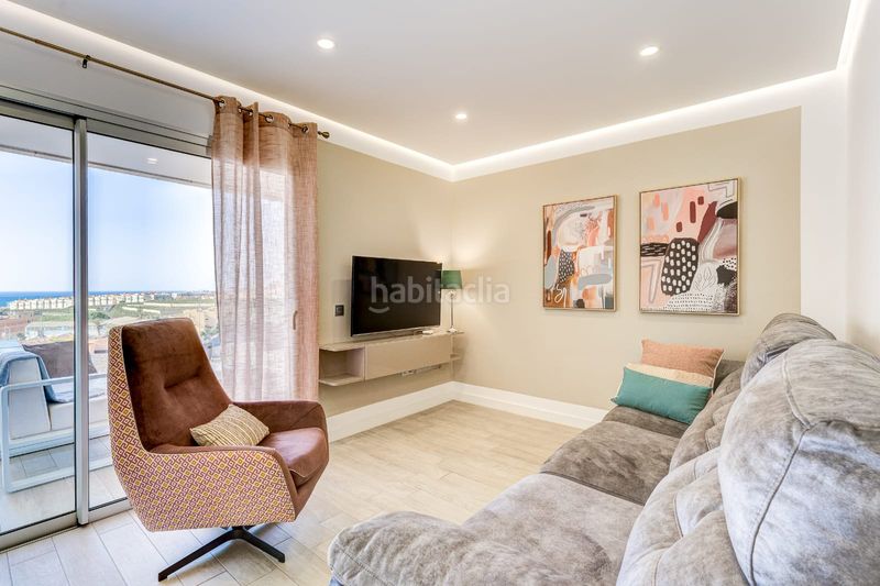 Foto f75f3680-1edb-4169-8a63-402562b2ee35. Apartament amb aparcament piscina a Casco Urbano Adeje