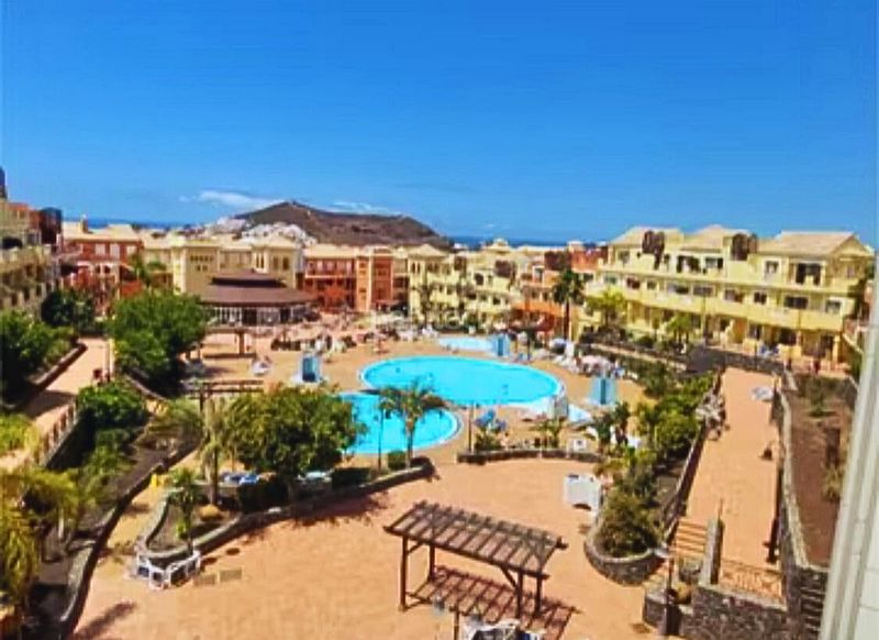 Foto f3dc04ee-4a9f-4e34-a8fb-5b07ba6c7e7c. Dúplex amb piscina a Los Cristianos Arona
