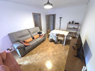Rent Flat  Eladia montesino-espartero averly
