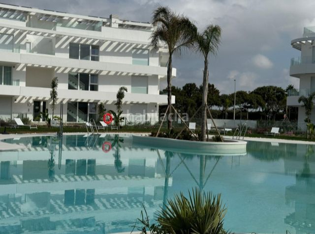 Foto cf7f7674-8c7f-46ea-9d34-ec63610b123c. Apartament amb calefacció aparcament piscina a Las Tres Piedras - Costa Ballena Chipiona