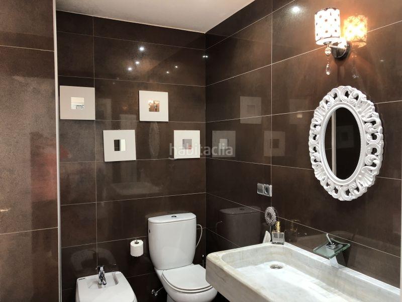 Foto d1b5848c-28ff-45cd-a98a-5957b5394d4f. Chalet mit heizung parking in Ensanche - Sar Santiago de Compostela