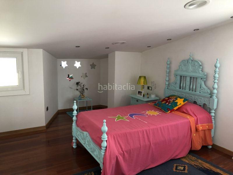 Foto 0a768edd-6baf-408f-a7db-8b08f9ec1d39. Chalet en Ensanche - Sar Santiago de Compostela