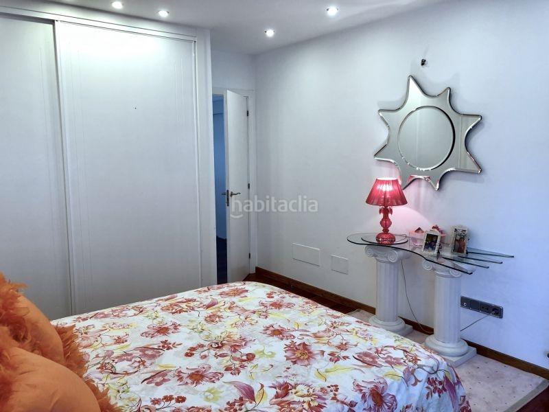 Foto a36bbaad-af39-46b6-bad0-34793b9a1647. Chalet en Ensanche - Sar Santiago de Compostela