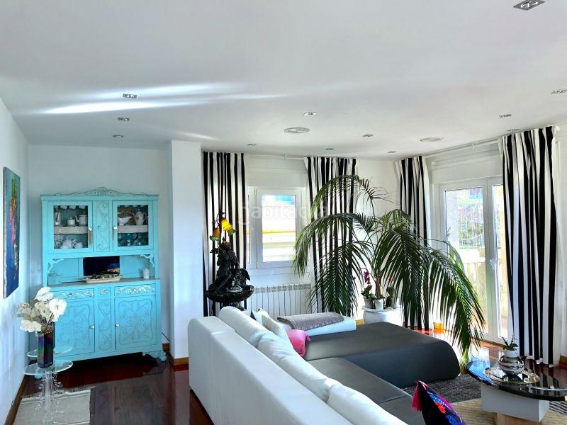 Foto 93f67db7-68d9-471b-81c0-bdf7f832fb5b. Chalet con riscaldamento parcheggio in Ensanche - Sar Santiago de Compostela