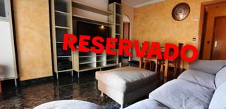 Appartement à Martorell. Piso con parking y trastero en martorell