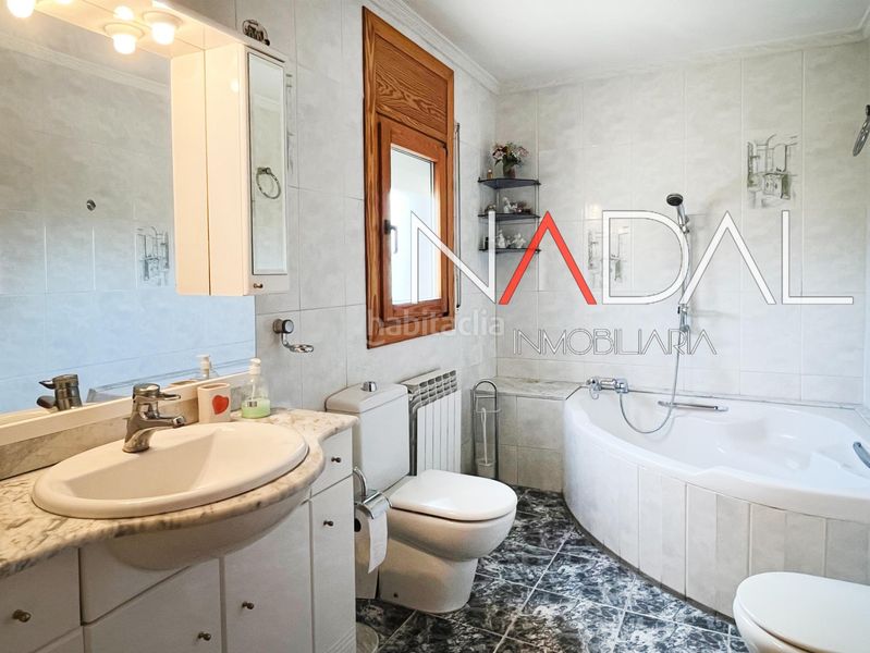 Foto b4d5d3ad-5886-4e9c-a5ea-471423cd692e. Casa amb aparcament a Castellbisbal