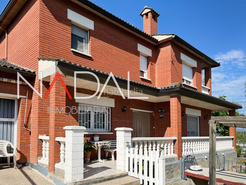 Foto fa804b5c-dbd7-4395-a29e-76dbbe243002. Casa amb aparcament a Castellbisbal