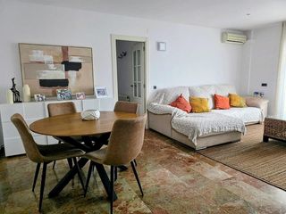 Dachwohnung in Martorell. Cami fondo ático de 4 habitaciones