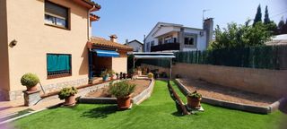 Maison à Castellbisbal. Casa a cuatro vientos en castellbisbal