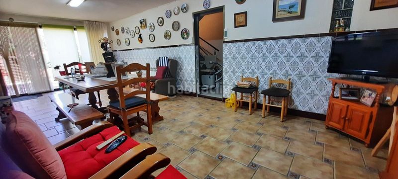 Foto 9a02368e-afd3-4a3f-931f-29202a2a78e1. Casa amb aparcament a Castellbisbal