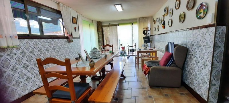 Foto e157df85-fc83-4e28-9abd-ea42844400b6. Casa amb aparcament a Castellbisbal