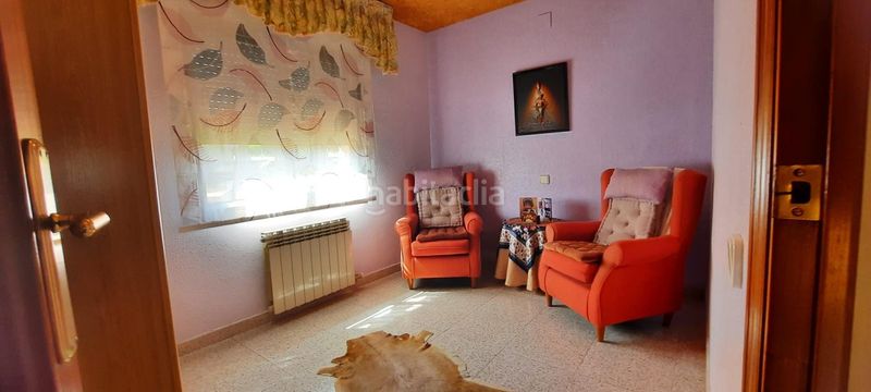 Foto e9a6c618-4060-4b10-bd5d-181048cbd6d0. Casa amb aparcament a Castellbisbal