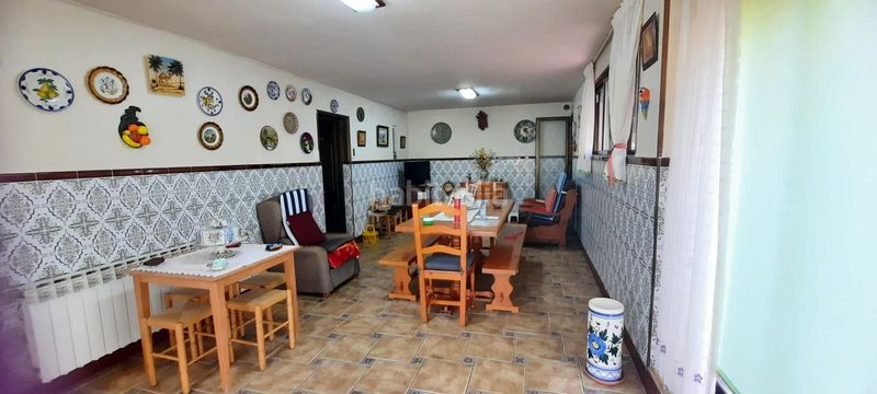 Foto f2efeada-3bc3-4110-ac8c-31ed06a6e393. Casa amb aparcament a Castellbisbal