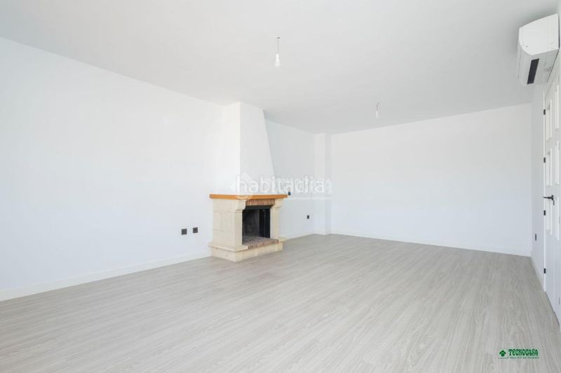 Foto 7f9860ee-d30a-43b6-a6f3-470a20749b47. Casa aparellada a Los Molinos - Villa Blanca Almería