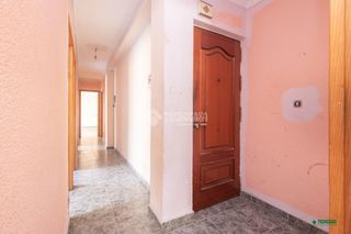 Pis a Los Molinos - Villa Blanca. Piso en venta en almería