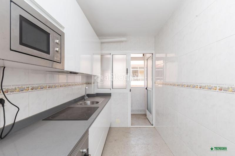 Foto 2d81e8d5-21a3-4d1d-9e5a-bdef9cce910d. Piso  en venta en San Luis Almería