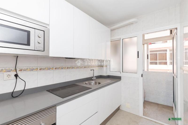 Foto 3a8876d4-f688-4dfb-b5ff-3abd394b8689. Piso  en venta en San Luis Almería