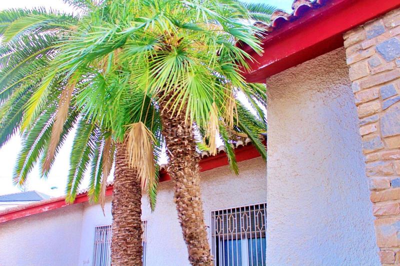 Foto 855ccd84-42c2-4717-a0bb-5cdb5c2e3568. Chalet mit parking in Pont Nou - Corazón de Jesús Elche / Elx