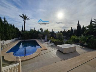 Xalet a Escandinavia-Cautivador. Espectacular chalet independiente a la venta en colonia escandin