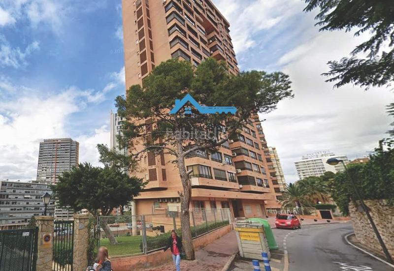 Foto 23d77bec-41cd-46fe-87b0-324c760e24b6. Aparcament cotxe a Playa Poniente Benidorm