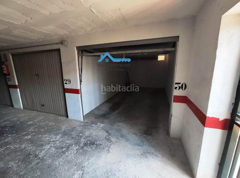 Foto 52066ddf-b9ec-448c-ac15-ce15556fd4b1. Aparcament cotxe a Playa Poniente Benidorm