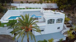 Chalet en L´Olla. Preciosa villa a la venta en altea   zona la olla