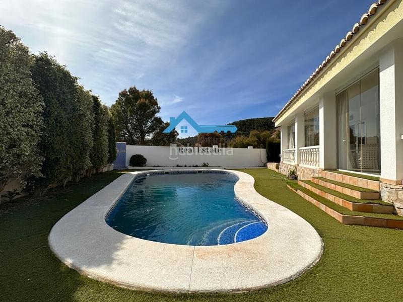 Foto 27404821-e4aa-49a4-945a-356eb1807037. Chalet con riscaldamento parcheggio piscina in Altea la vella Altea