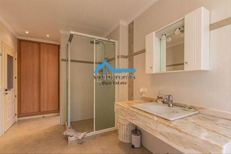 Foto a83b3ea9-bb96-4e41-a995-0a030edd6ed4. Chalet con riscaldamento parcheggio piscina in Altea la vella Altea