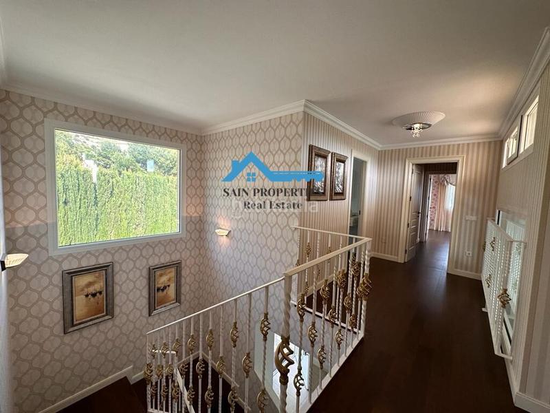 Foto cacb9d1d-406a-4bca-b03b-e4d319a56889. Chalet con riscaldamento parcheggio piscina in Altea la vella Altea