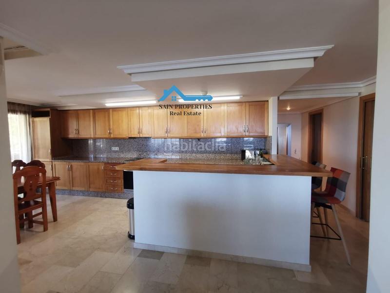 Foto c22eba25-45f7-4649-ac29-3c9852547500. Appartement mit heizung parking pool in Mascarat Altea