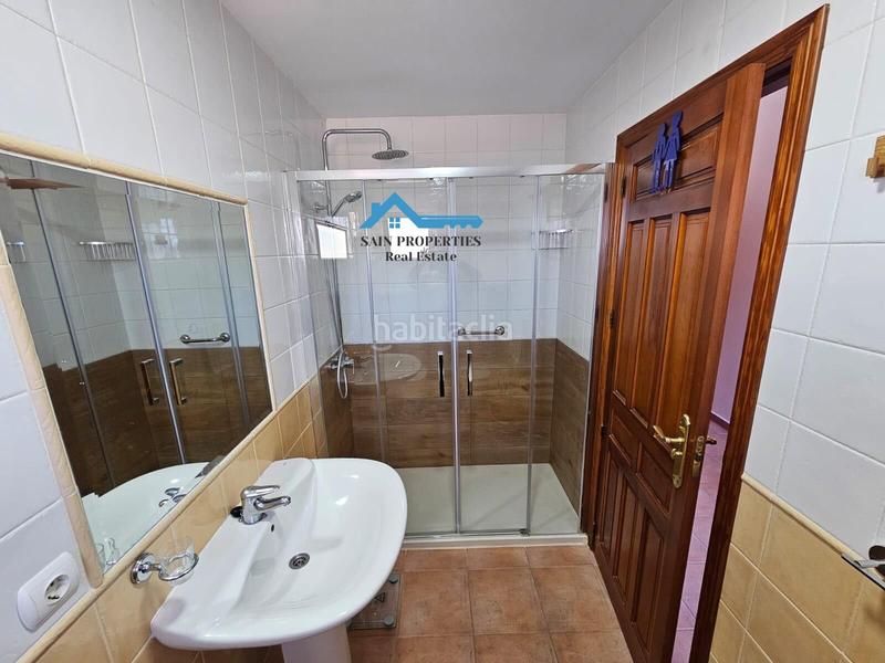 Foto 2e95d2f9-bbc1-45db-ab7b-7f05e716b32b. Doppelhaus mit parking in Montebello - Nou Espai Nucia (la)