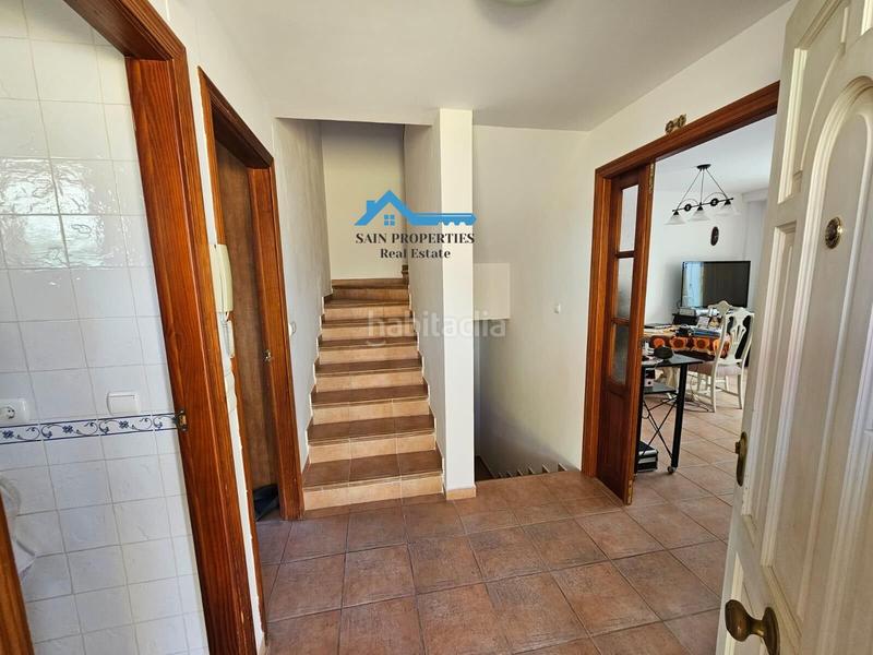 Foto 4ed5e99e-9990-45cf-a5bf-c935697c65f6. Doppelhaus mit parking in Montebello - Nou Espai Nucia (la)