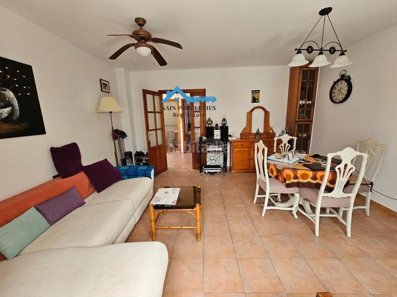 Foto af0fe62b-318a-48c8-b84b-d0882dd75ea2. Doppelhaus mit parking in Montebello - Nou Espai Nucia (la)