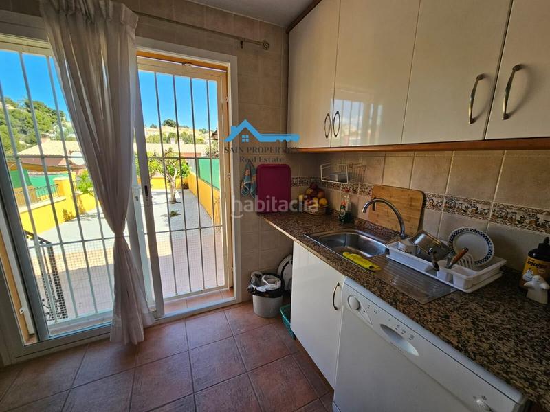 Foto fbee1c77-cf02-46ac-931a-2a37c5544603. Casa bifamiliare con parcheggio in Montebello - Nou Espai Nucia (la)