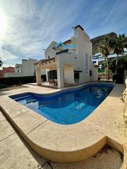 Xalet a Golf Bahía. Chalet independiente en golf bahía finestrat